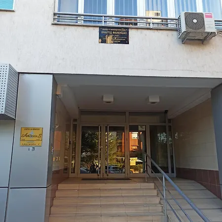 Apartment Panimis